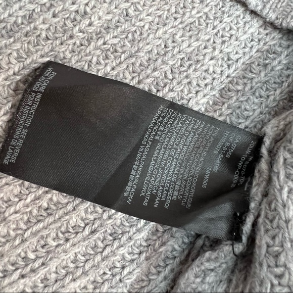 Mexx Grey Wool Blend Jewel Neckline Cropped Short Sleeve Sweater Size XS - Picture 7 of 10